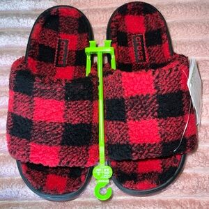 Rare Crocs Buff Check Slide Slippers Red Black Plaid M7 W9 NWT 🔥Cozy Winter